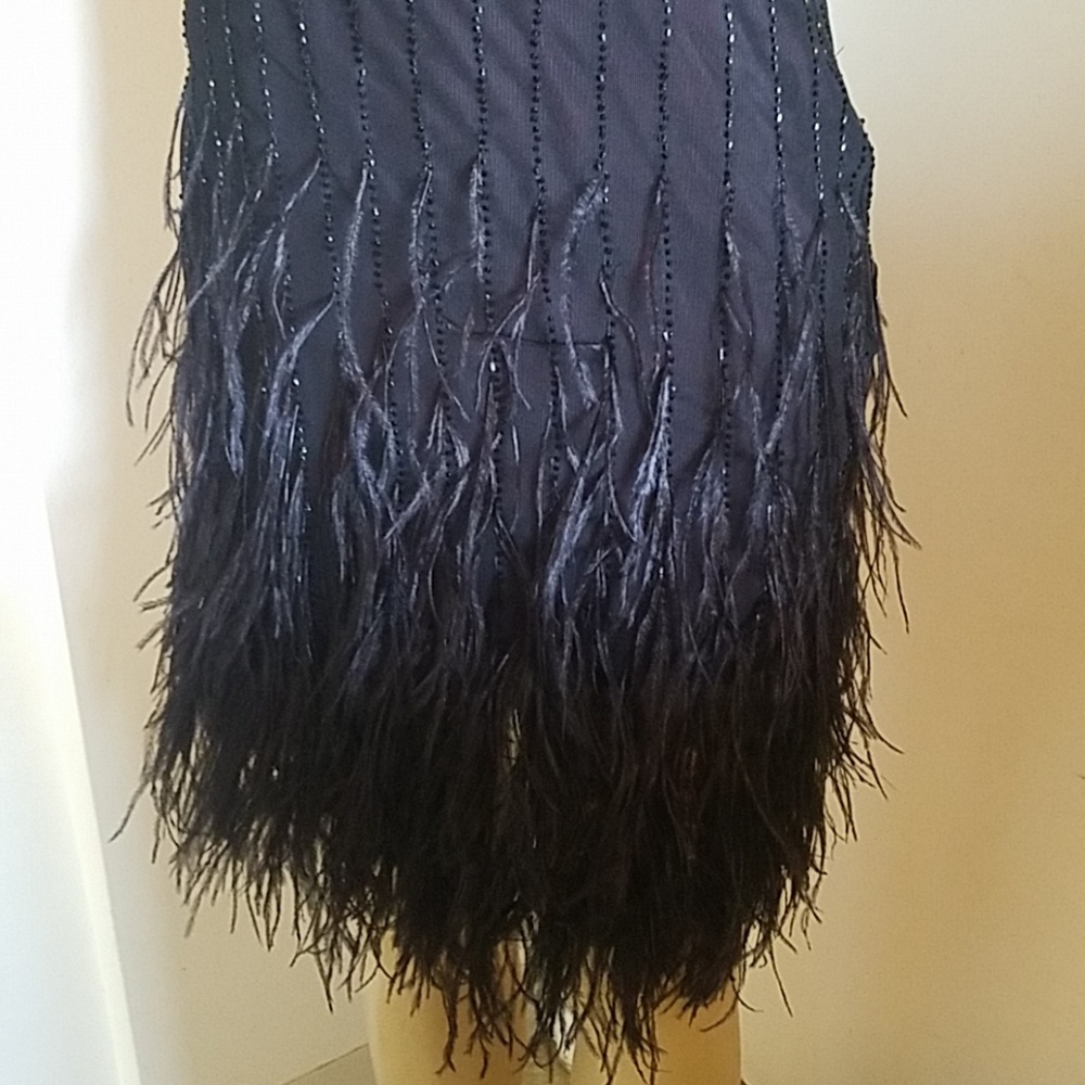 BCBGMAXAZRIA  Y2K PURPLR FEATHER SEQUIN DRESS SM - Picture 2 of 8